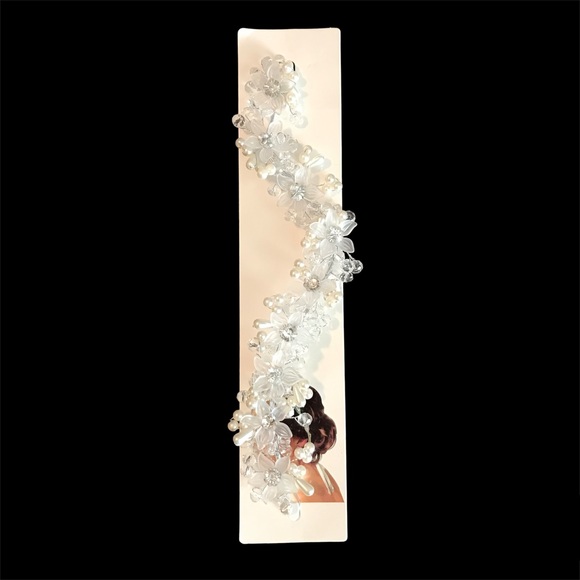 Biljana Karen Shop Accessories - Wedding Headband with Crystal Breads and Pearls Biljana Karen Shop